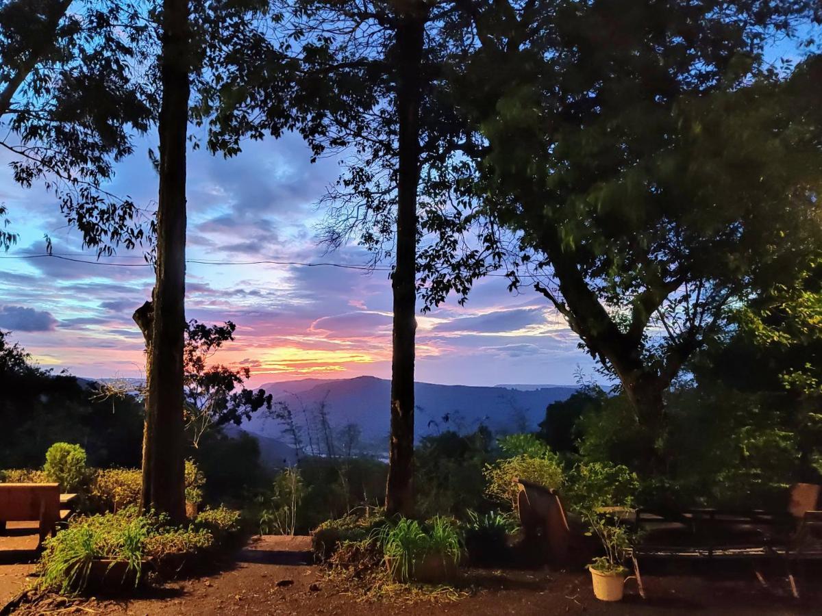 Hotel Mount View Heritage Panchgani Esterno foto